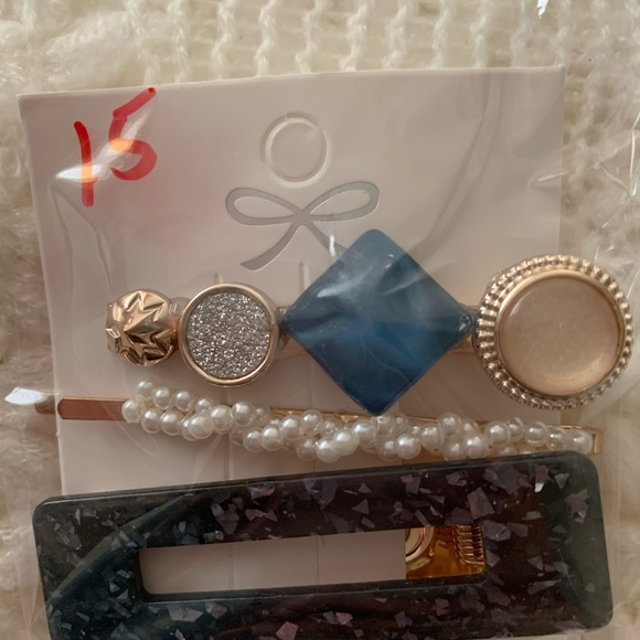 Hair accessories - Picture 2 of 8